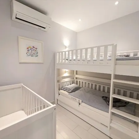 R-54 Modern With Garden